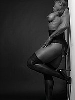 super hot ebony female bodybuilder mistress treasure in ripped contest shape